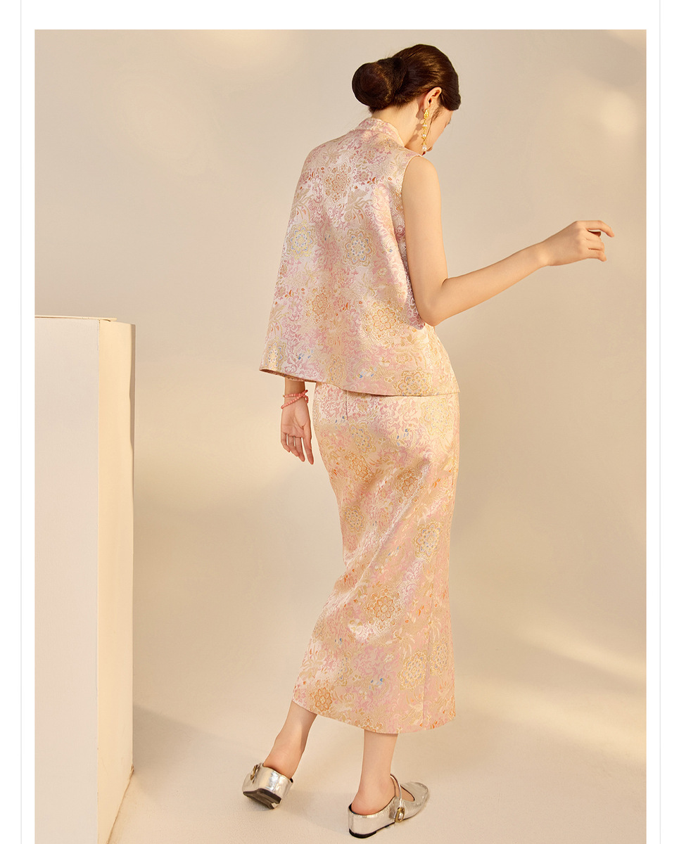 Set áo gile dệt jacquard thêu đính cườm kèm chân váy midi chữ A xẻ tà — Áo gile dệt jacquard (giao hàng trong 7 ngày), Áo gile dệt jacquard (giao hàng trong ngày), Chân váy jacquard (giao hàng trong 7 ngày), Chân váy jacquard (giao hàng trong ngày)