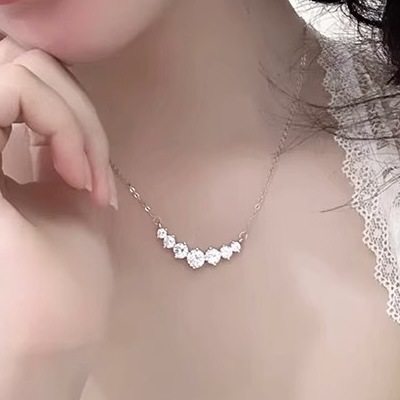 Smile Necklace Women's New Shiny Imitation Moissanite Zircon Pendant Necklace Fashion Light Luxury High-end Elegant Jewelry