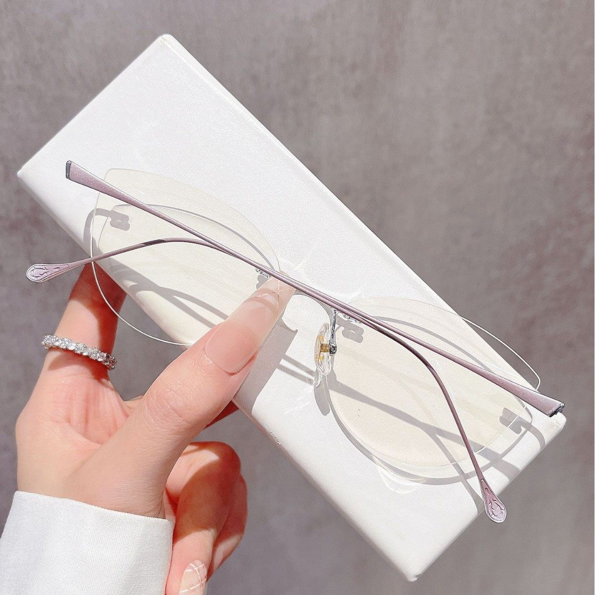 Pa S Same Style Titanium Frame Butterfly Rimless Glasses High-Sense Cat-Eye Glasses Frame Myopia Glasses Frame Wholesale 8951-1