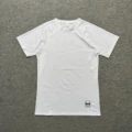 White short sleeves (g in the middle)