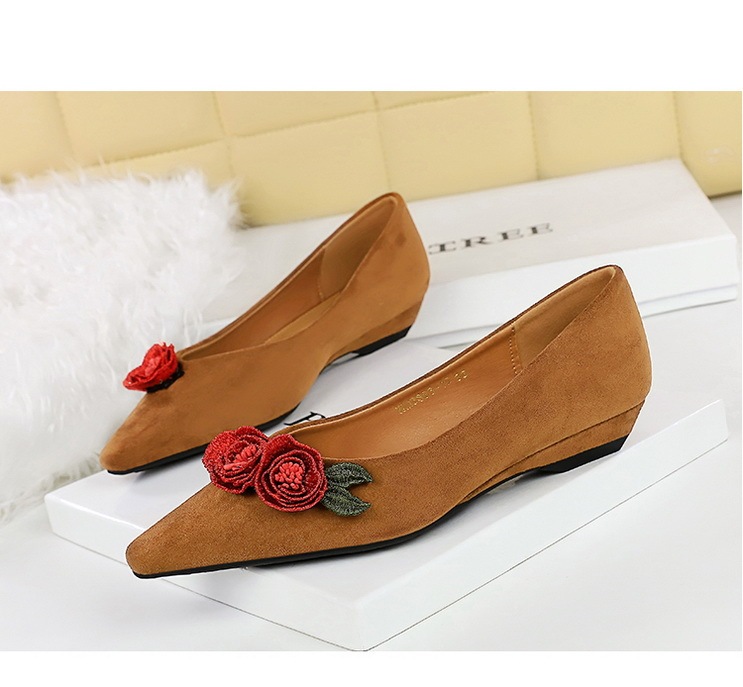 Giày cao gót nữ mũi nhọn gót thấp mặt nhung đính hoa thanh lịch — Đỏ Ancora, Màu đen, Màu nâu đậm, Màu nâu nhạt