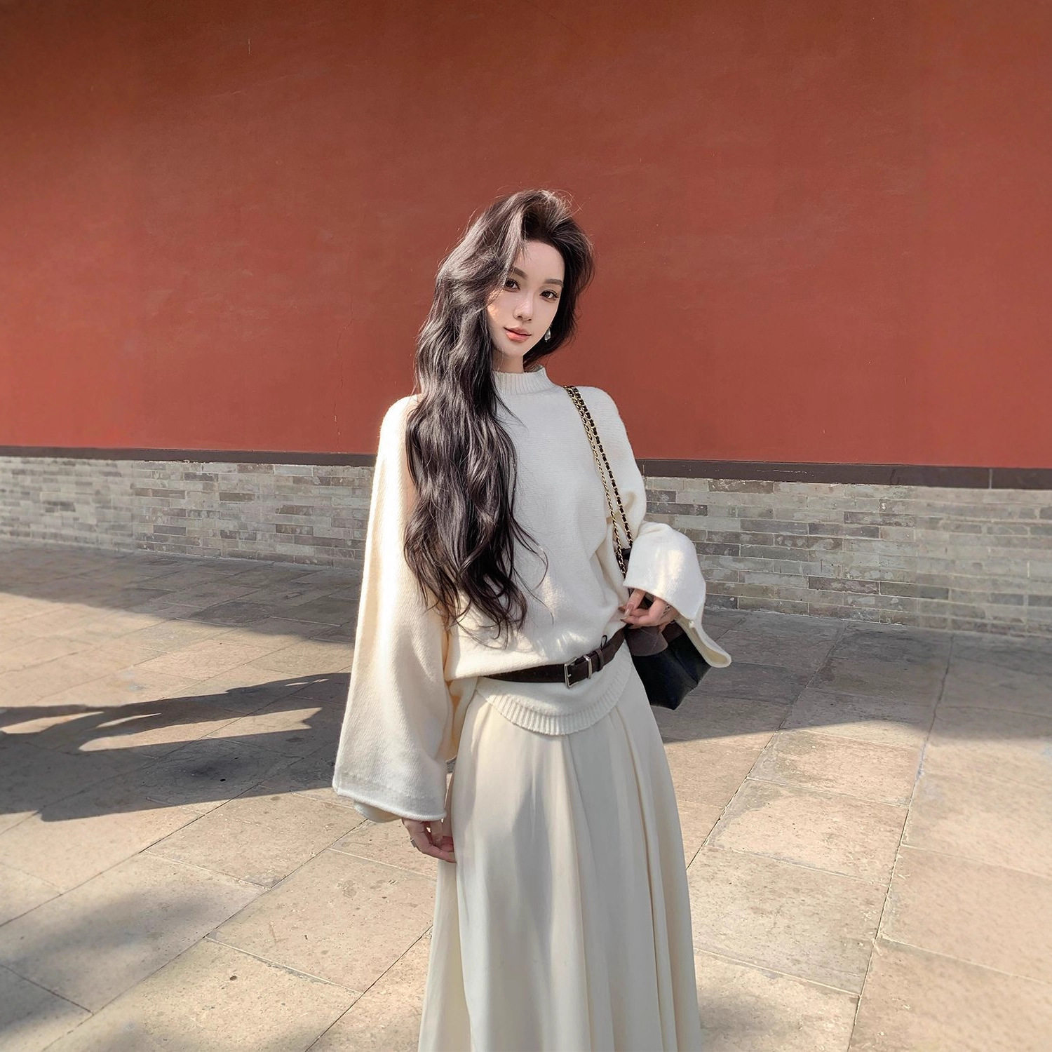Autumn in Berlin French High-End Design White Knitted Top + Straight Long Skirt Slim Fit Two-Piece Set