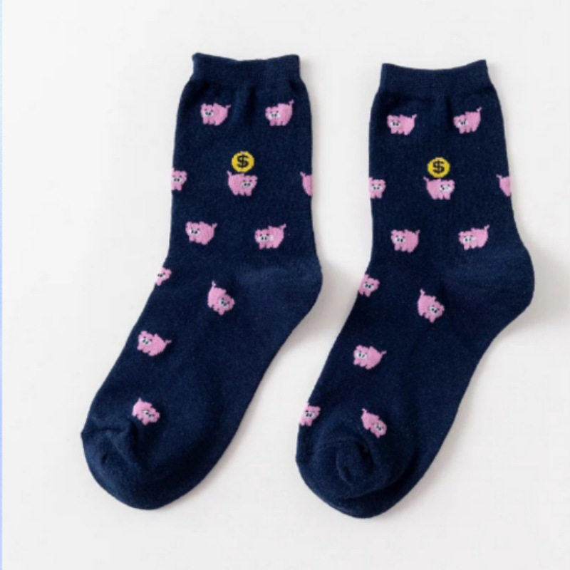春秋新款卡通直板狗中筒袜棉质袜子女 诸暨厂家批发