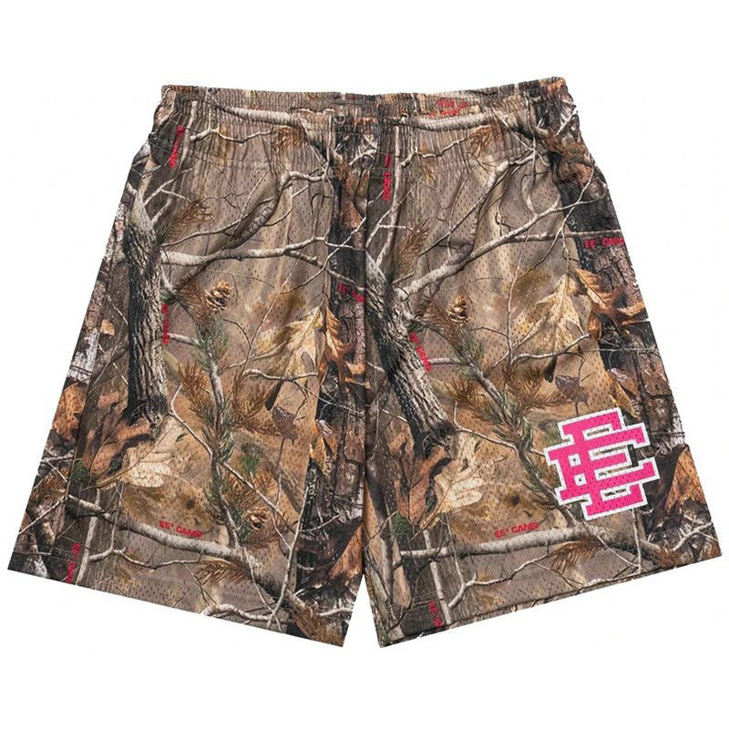 The American Eric Emanuel EE Shorts guy can't get a four-point knee-basket.