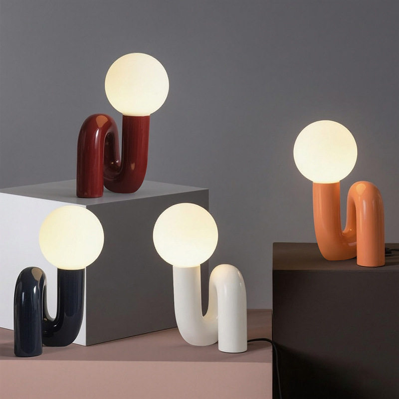 Table Lamp Bedroom Bedside Lamp High-End Nordic Post-Modern Designer Resin Creative Ball Glass Desktop Table Lamp