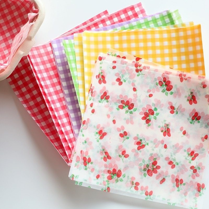 Internet Celebrity Korean Style Spring Outing Cake Baking Paper Plaid Oil Paper Fruit Berry Picnic Sandwich Lunch Paper
