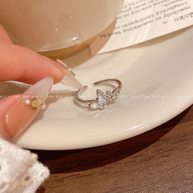 韩国轻奢高级感锆石珍珠戒指女复古小众设计蝴蝶结指环戒开口手饰