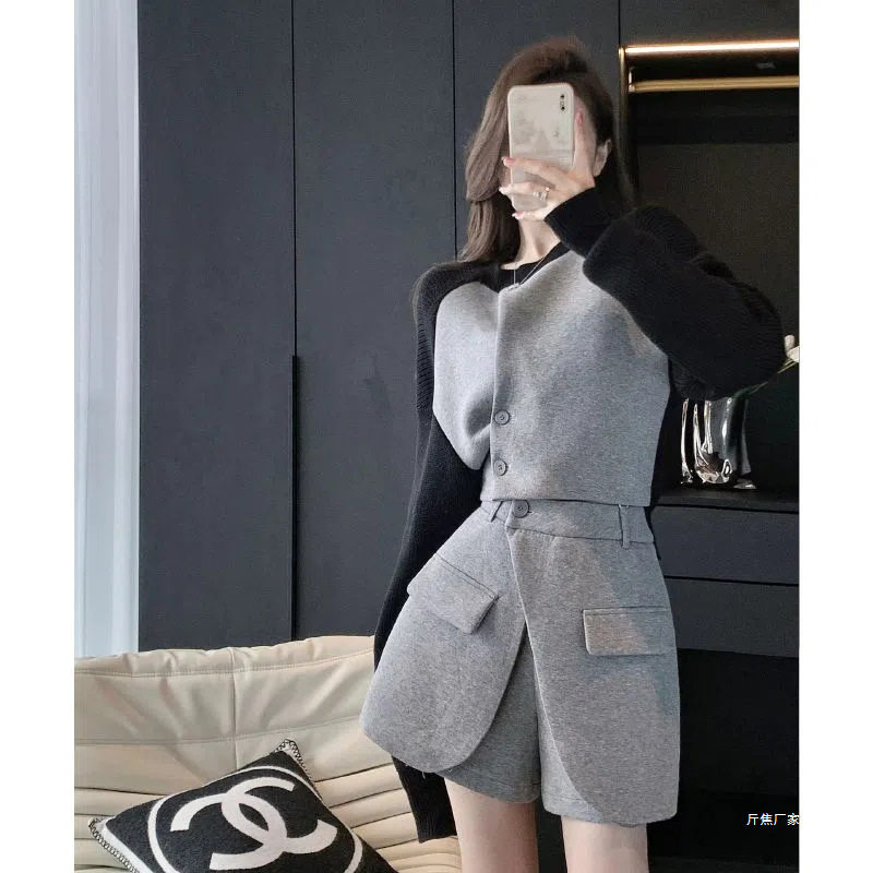 Mom's Casual Sports Suit Women's Autumn New Ladylike Style Fashionable Waist Shorts Two-Piece Set