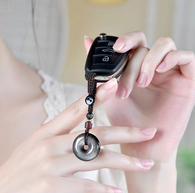 Natural Silver Obsidian Safety Buckle Necklace Pendant 3cm Diameter Keychain Pendant Men's and Women's Accessories