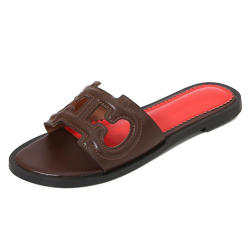 2025 New Summer Outfit Fashionable Flat Slippers Women's Flat Shoes for Traveling Beach Sandals