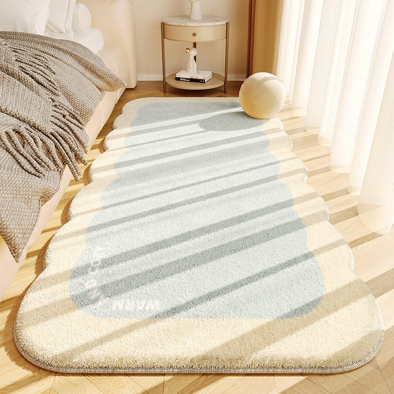 Cream Style Bedroom Bedside Blanket, Stain-Resistant and Easy to Care For, Non-Slip Mat, Home Bay Window, Cute Irregular Imitation Cashmere Carpet