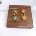 Blue and green diamond flower earrings5709025