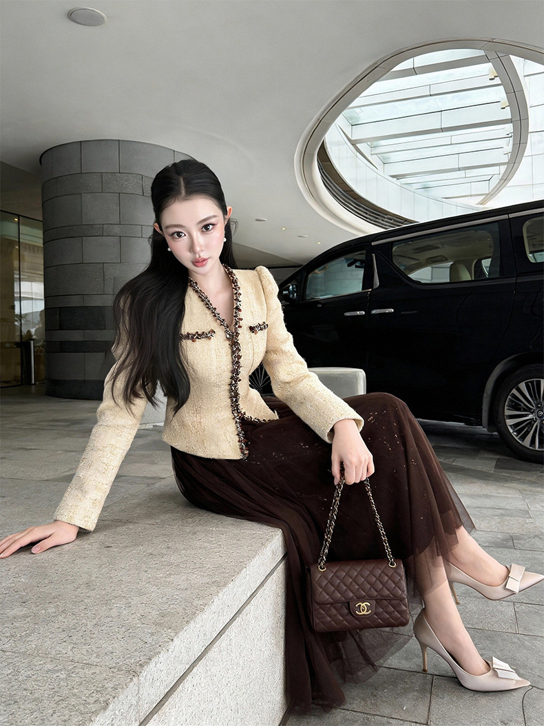 Đầm liền thân nữ cổ chữ V chiết eo phối lưới dáng ôm — Màu nâu cà phê
