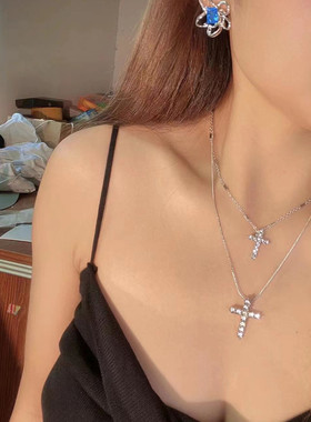 镶钻十字架项链钛钢高级感锁骨链