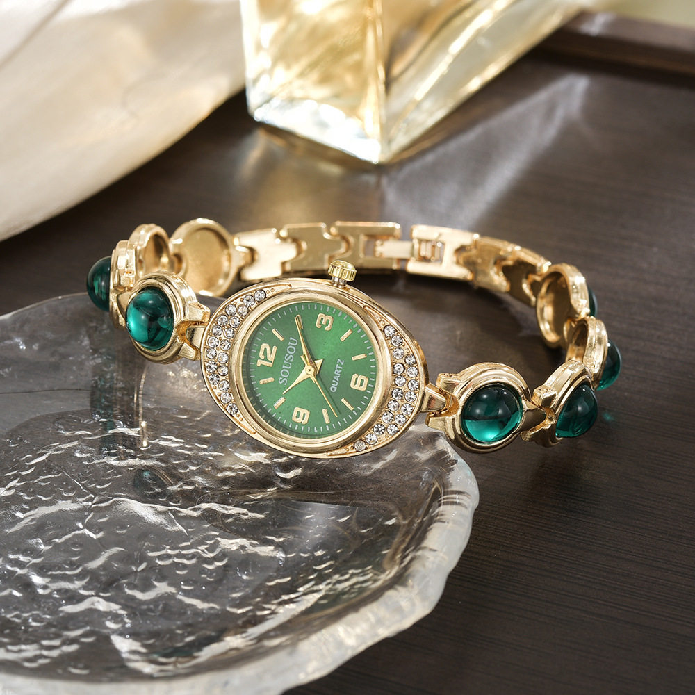 New High-Looking Colorful Diamond-Encrusted Bracelet Fashion Watch for Women with Small Dial and Small Fragrance Style Full Diamond Oval Watch