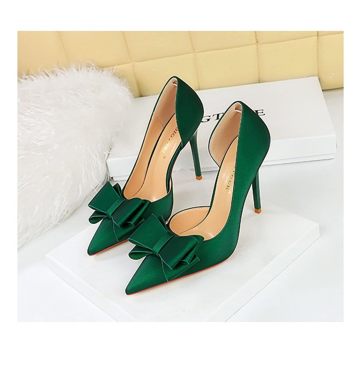 Giày cao gót nữ mũi nhọn gót siêu cao 10.5cm mặt lụa satin thắt nơ hở hông — Màu đen, Màu đỏ hoa hồng, Màu đỏ rượu, Màu hồng