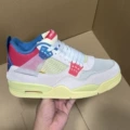 Un joint pink and blue