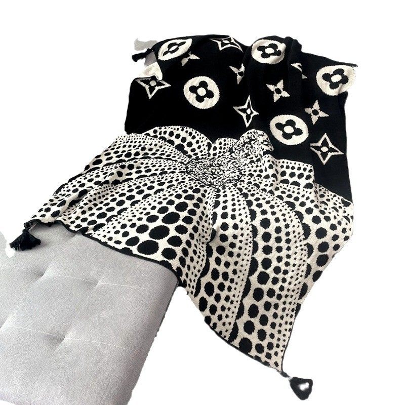 Factory Direct American Light Luxury Living Room Decorative Blanket Multifunctional Blanket Nap Blanket Shawl Blanket Knitted Casual Blanket