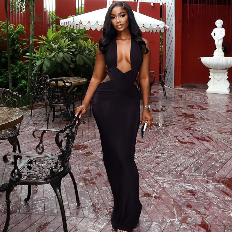 Sleek Backless Bodycon Dress Solid Color Ruffled Design Halter Neck Trendy Street Style for Parties Wholesale