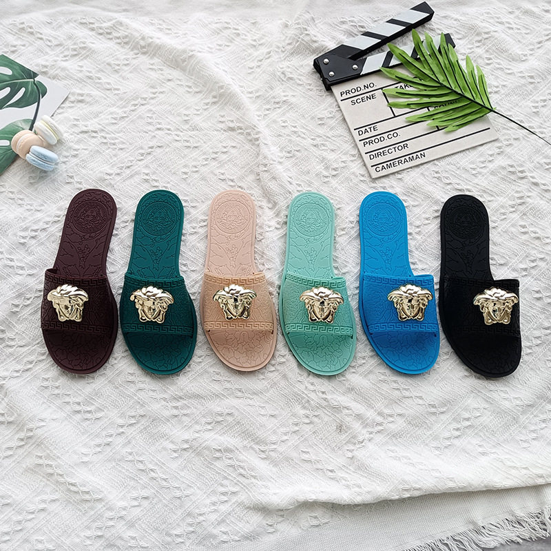 Flat slippers for women ins popular 2023 Summer new European and American fashion slipper outer wear metal beauty head printing