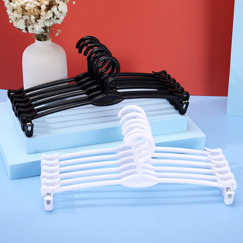 Spot wholesale inner hanger plastic wholesale soft material folding constantly drying underwear clothes clip clothing store bra underwear clip