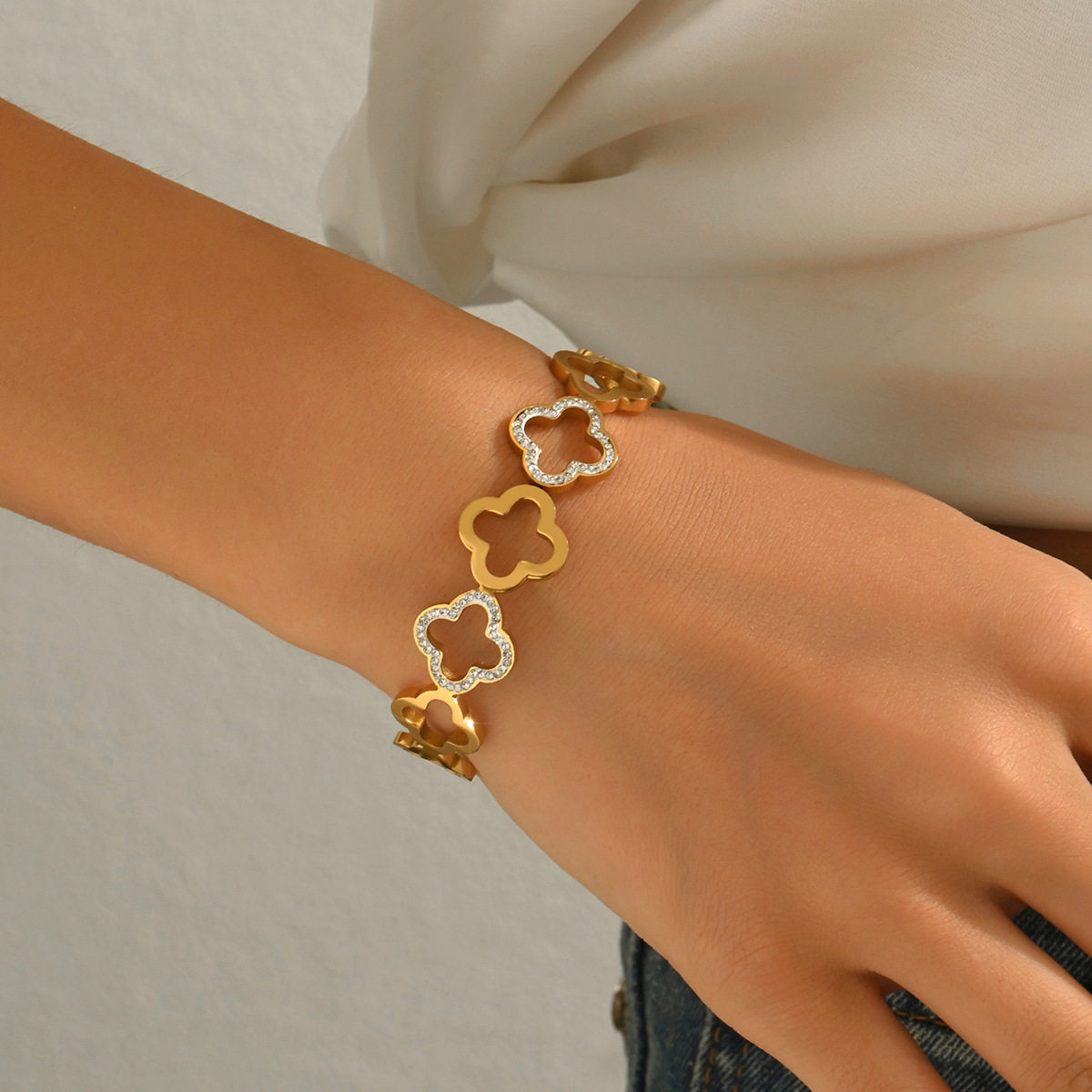 欧美热卖时尚不锈钢金色手镯不易褪色18K不锈钢首饰gold bangles