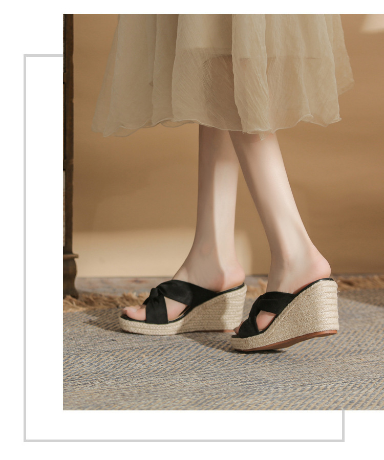 Dép sandal nữ quai ngang gót xuồng 9cm mũi hở đế mềm êm chân — Màu be, màu đen