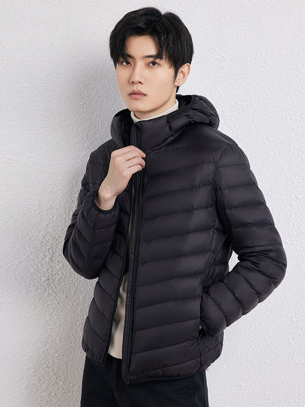 Wholesale and Dropshipping of Lightweight down Jackets for Men with Hood, 90% Down, Korean Style, Casual, Plus Size Jackets