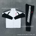 26 liver 02 white suit