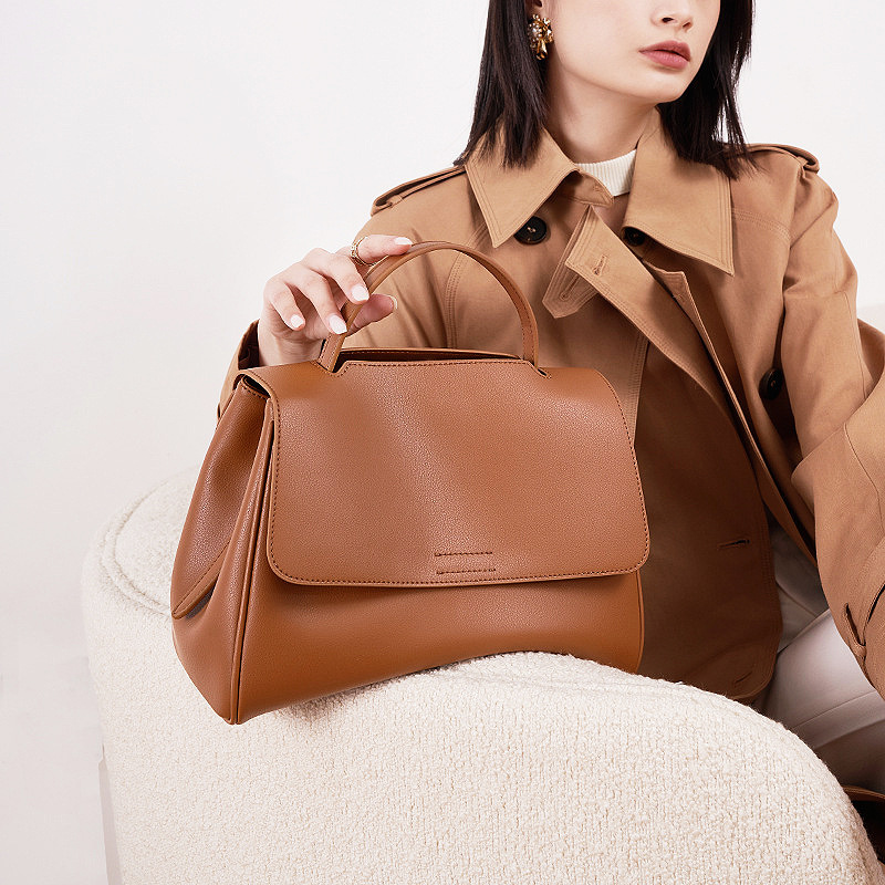 (Mới) Mã A0291 Giá 1400K: Túi Xách Nữ Gutdl Túi Ví Nữ Chất Liệu Da Bò G04 Sản Phẩm Mới, (Miễn Phí Vận Chuyển Toàn Quốc).