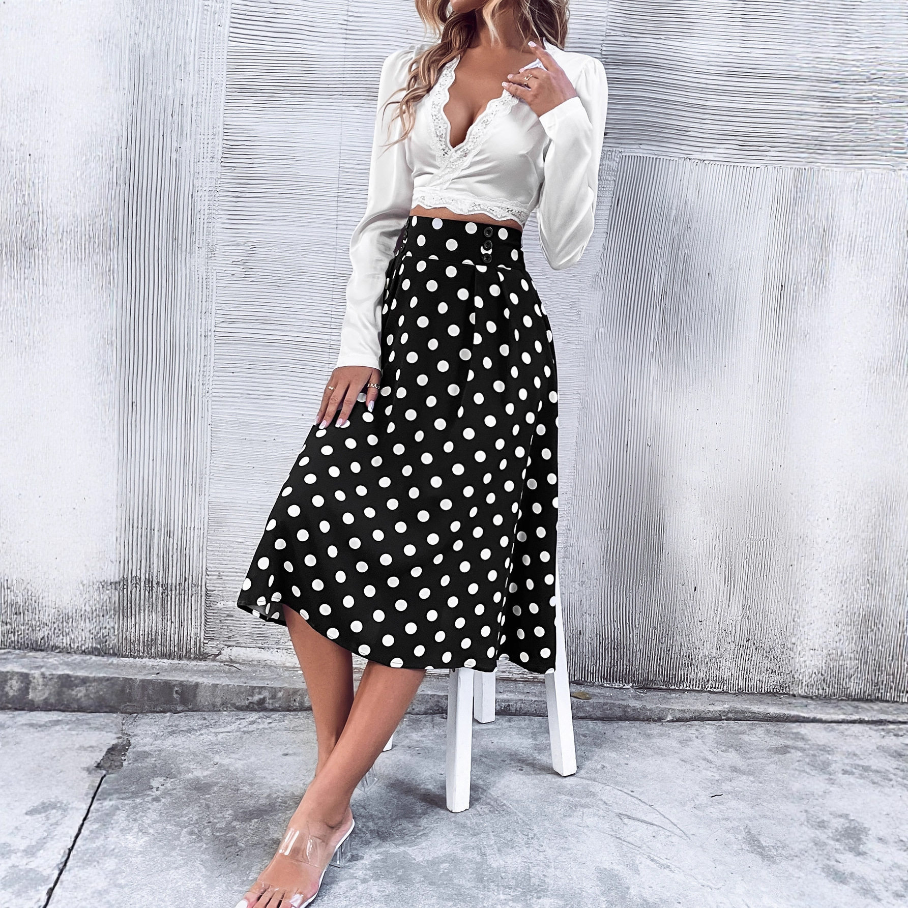 Elegant Long A Line Skirt for Women Ribbed Texture Slim Fit Sophisticated Style Perfect for Formal Occasions