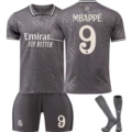 Real madrid erke no. 9 mbappe