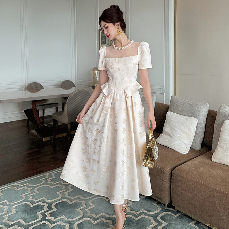 Đầm maxi nữ oversize tay ngắn cổ tròn họa tiết hoa nhí phong cách Pháp — [Màu hồng đào]