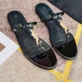 Slippers mirror black