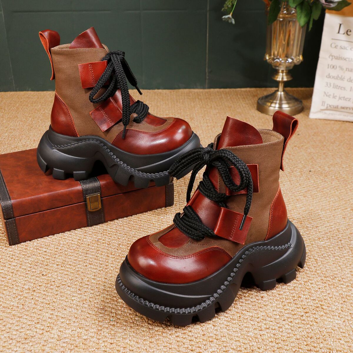 Boot nữ da bò thật cổ thấp đế dày dây buộc phong cách Martin — màu đen, màu nâu