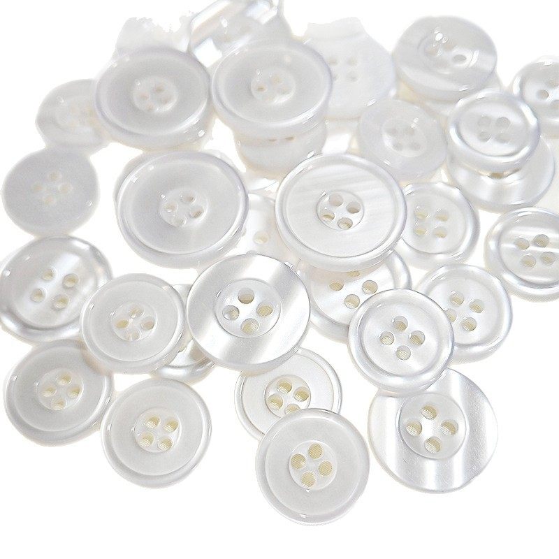 Pearlescent Corrugated Four-Eye Shirt Buttons in Stock Wide-Brimmed Polo Short-Sleeved Shirt Buttons Can Be Dyed Resin Pearlescent Buttons