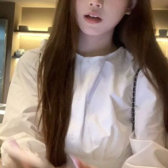 法式白色衬衫连衣裙裙子女夏季2026新款巨好看包臀短裙半身裙套装
