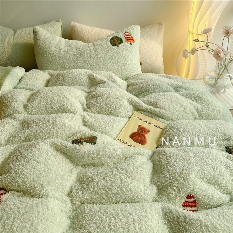 Magic Forest | in Healing Cream Green Thickened Milk Velvet Four-Piece Winter Coral Velvet Falevelvet Bed Fit