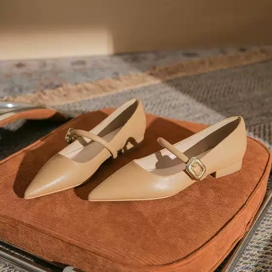 19606 fashion new French pointed toe shallow mouth creamy-white flat women's single-layer shoes black not tired women's single-layer shoes