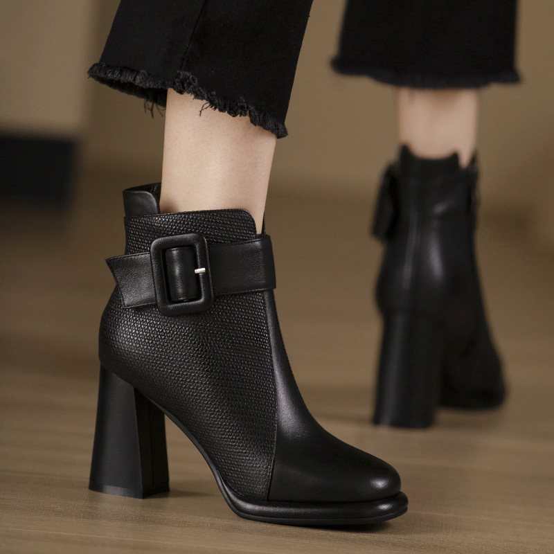 Boot nữ cổ thấp mũi tròn gót dày phong cách thanh lịch — màu đen, màu nâu