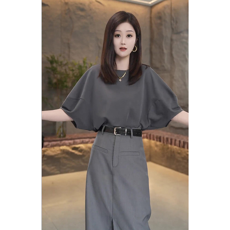 (Mới) Mã B6988 Giá 1390K: Áo Thun Nữ Dotdi Ngắn Tay Cả Bộ 2 Món Hàng Mùa Hè Thời Trang Nữ Chất Liệu G04 Sản Phẩm Mới, (Miễn Phí Vận Chuyển Toàn Quốc).