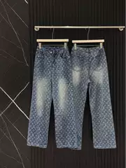 Girls from Jiangsu, Zhejiang, and Shanghai Prefer European Fashion, and the Correct Version of L Brand's New Straight-Leg Letter-Printed Jeans Are Available for Wholesale