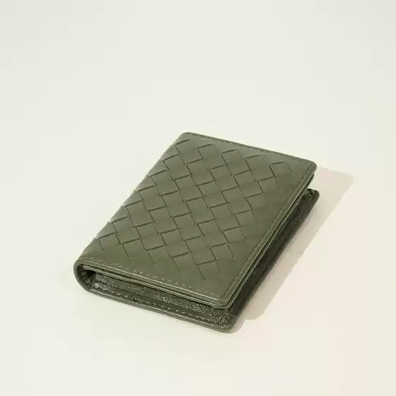 2025 New Card Holder Female Business Card Holder Male Small Exquisite High-End Card Holder Portable Business Weaving Ready Stock Wholesale