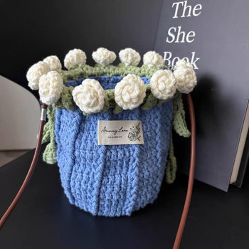 Rose bouquet blanket finished product in stock diy material package lily of the valley blanket wool ball hand-woven blanket wholesale