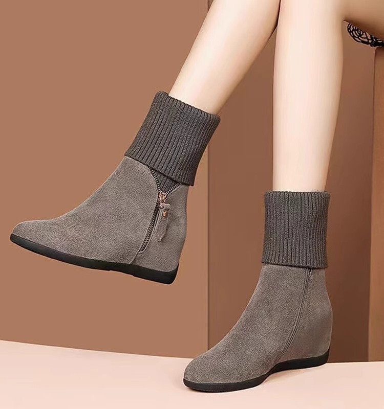 Boot nữ cổ trung gót nêm mũi tròn giữ ấm dáng thanh lịch — màu đen, màu xám