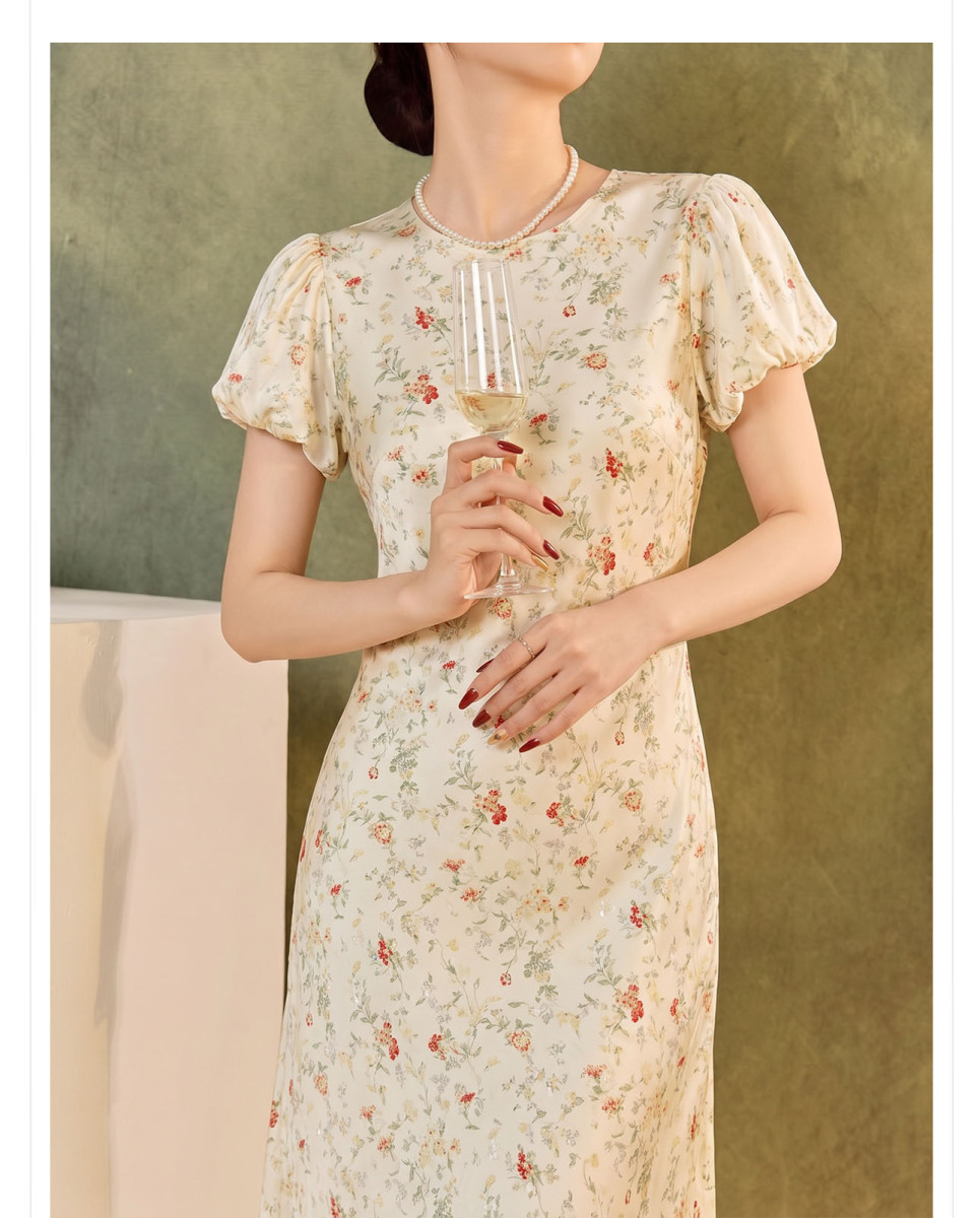 Đầm maxi nữ họa tiết hoa nhí cổ tròn tay phồng dáng chữ A thắt eo — Hoa nhí vàng