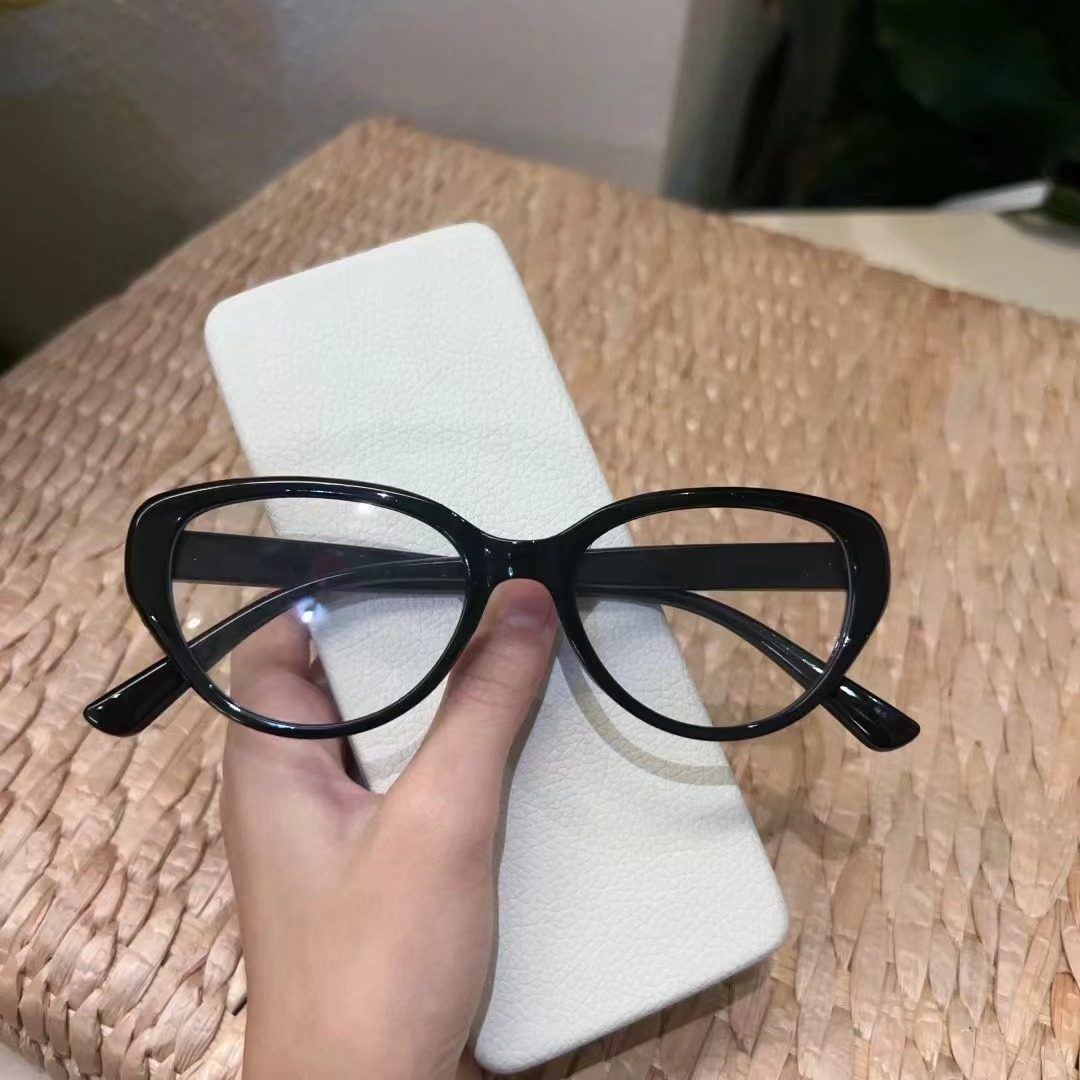 New Retro Cat's Eye Round Face Glasses Anti-Blue Light Glasses Frame Student Flat Light Can be Configurable for Women's Shake Voice Live