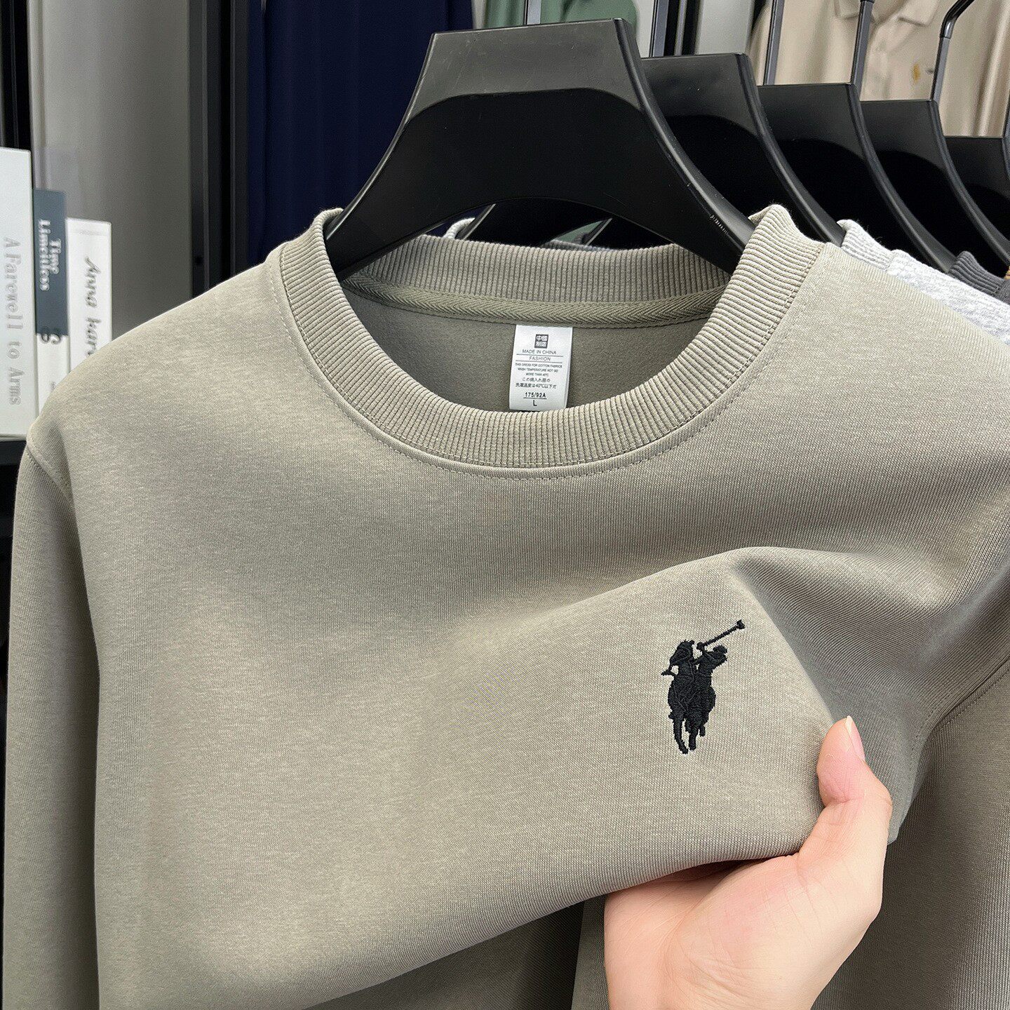 跨境重磅380克刺绣男士卫衣2026春季新款圆领休闲打底长袖卫衣男