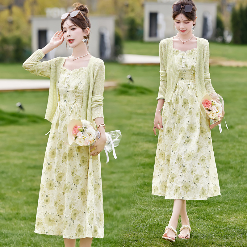 (Mới) Mã L3543 Giá 1680K: Áo Hai Dây Nữ Wotdyi Áo Len Dáng Dộng Cả Bộ 2 Món Hàng Mùa Hè Họa Tiết Hoa Hai Dây Hở Vai Thời Trang Nữ Chất Liệu G05 Sản Phẩm Mới, (Miễn Phí Vận Chuyển Toàn Quốc).