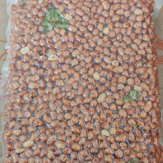 Commercial Fried Peanuts, Nutty Crispy Barbecue Ingredients, Fragrant Leaf Peanuts